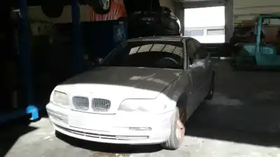 Veículo de Sucata BMW SERIE 3 BERLINA (E46) 320d do ano 2001 alimentado M47D20
