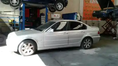 Veículo de Sucata bmw serie 3 berlina (e46) 320d do ano 2001 alimentado m47d20