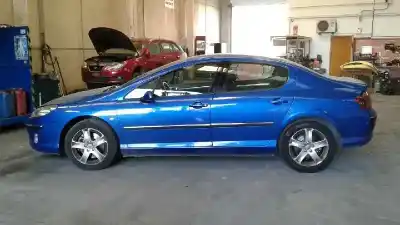 Véhicule à la ferraille peugeot 407 st confort pack de l'année 2005 alimenté 3fz