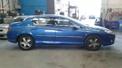 Véhicule à la ferraille peugeot 407 st confort pack de l'année 2005 alimenté 3fz