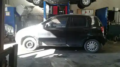 Véhicule à la ferraille daewoo kalos 1.4 se de l'année 2004 alimenté f14s3