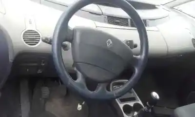 Sloopvoertuig renault espace iv (jk0) grand espace expression van het jaar 2004 aangedreven g9t742