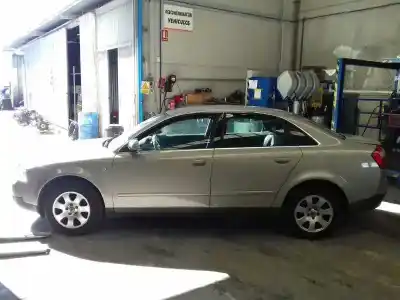 Sloopvoertuig audi a4 berlina (8e) 1.9 tdi (96kw) van het jaar 2000 aangedreven awx