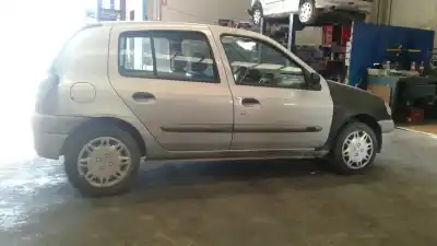 Scrapping Vehicle renault clio ii fase i (b/cbo) 1.2 alize of the year 2000 powered d7f 726