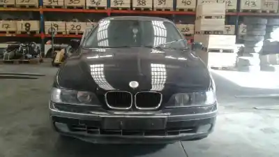 Veículo de Sucata BMW SERIE 5 BERLINA (E39) 525td do ano 2002 alimentado 