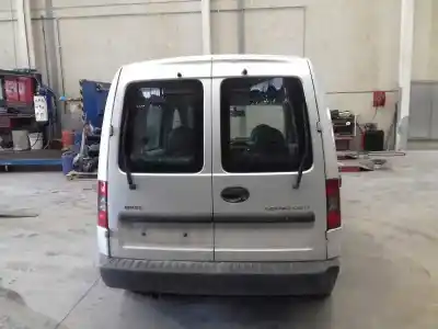 Veicolo di demolizione opel combo familiar dell'anno 2005 alimentato z13dt