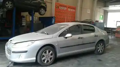 Veículo de Sucata peugeot 407 business line do ano 2004 alimentado 9hz