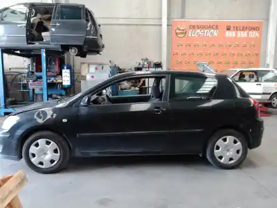 Scrapping Vehicle toyota corolla (_e12_) 1.4 d (nde120_) of the year 2005 powered 1nd