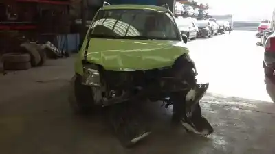 Veicolo di demolizione FIAT PANDA (169) 1.1 8V dell'anno 2004 alimentato 187A1000