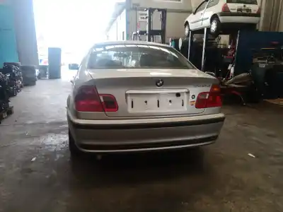 Veículo de Sucata bmw serie 3 berlina (e46) 320d do ano 1998 alimentado m47204d1