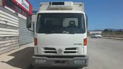 Veicolo di demolizione NISSAN ATLEON 120 ATLEON 120 dell'anno 2002 alimentato BD30