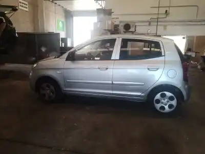 Veicolo di demolizione kia picanto 1.1 active dell'anno 2004 alimentato g4hg