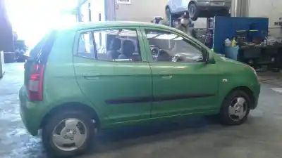 Véhicule à la ferraille kia picanto 1.1 active de l'année 2004 alimenté g4hc