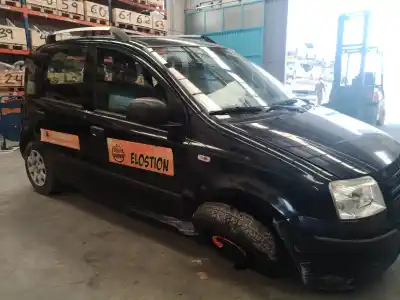 Veicolo di demolizione fiat panda (169) 1.2 8v dynamic dell'anno 2010 alimentato 188a4000