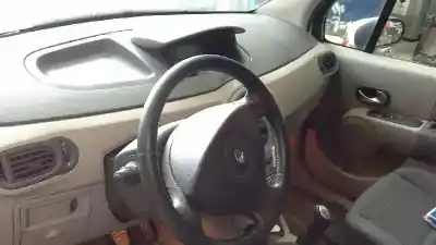 Scrapping Vehicle renault modus confort dynamique of the year 2005 powered k9k750