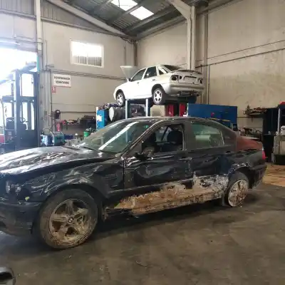 Veículo de Sucata bmw serie 3 berlina (e46) 320d do ano 2002 alimentado m47d20