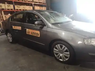 Veicolo di demolizione volkswagen passat berlina (3c2) advance dell'anno 2007 alimentato bkp