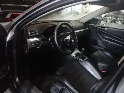 Veicolo di demolizione volkswagen passat berlina (3c2) advance dell'anno 2007 alimentato bkp