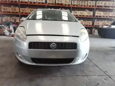Veicolo di demolizione FIAT PUNTO (199_) 1.3 D MULTIJET dell'anno 2006 alimentato 199A2000