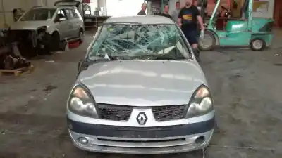 Veículo de Sucata RENAULT CLIO II FASE I (B/CBO)  do ano 2003 alimentado D4F712
