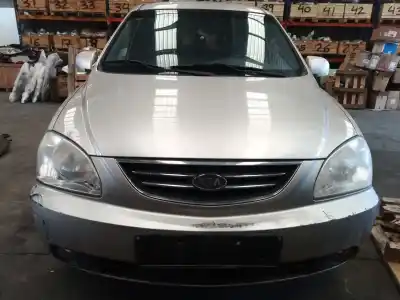 Veículo de Sucata KIA CARENS  do ano 2005 alimentado D4EA