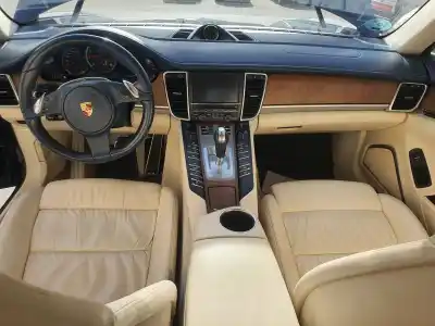 Scrapping Vehicle porsche panamera (970) 4.8 turbo of the year 2020 powered m4870
