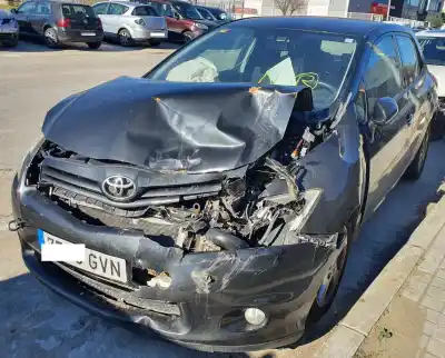 Scrapping Vehicle TOYOTA AURIS Motor 2.0 Ltr. - 93 kW D-4D CAT of the year 2010 powered 1ADFTV