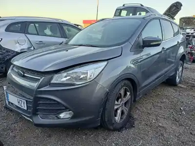 Здавання транспортного засобу ford kuga (cbs) titanium року 2014 потужний ufma