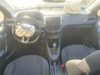 Veículo de Sucata peugeot 208 allure do ano 2017 alimentado hnz