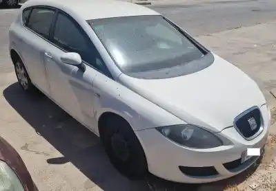 Veículo de Sucata SEAT LEON (1P1) 1.9 TDI do ano 2005 alimentado BXE