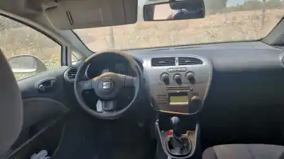 Veículo de Sucata seat leon (1p1) 1.9 tdi do ano 2005 alimentado bxe