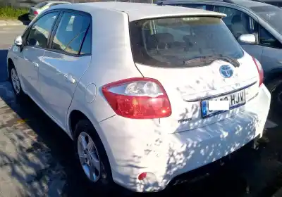 Veículo de Sucata toyota auris (_e15_) 1.8 hybrid (zwe150_) do ano 2012 alimentado 2zr-fxe