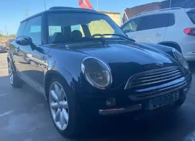 Здавання транспортного засобу mini mini (r50,r53) cooper року 2001 потужний w10b16d