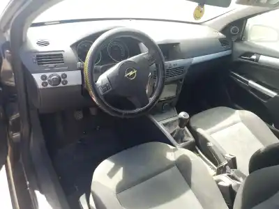 Veículo de Sucata opel astra gtc 1.7 16v cdti do ano 2005 alimentado z17dth