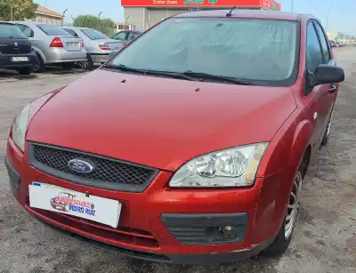 Veículo de Sucata FORD FOCUS BERLINA (CAP) 1.6 16V CAT do ano 2006 alimentado HWDA