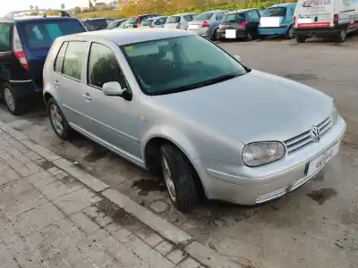 Veículo de Sucata volkswagen golf iv berlina (1j1) 1.6 do ano 1999 alimentado akl