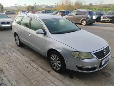 Veicolo di demolizione volkswagen passat b6 variant (3c5) 2.0 tdi dell'anno 2005 alimentato bkp