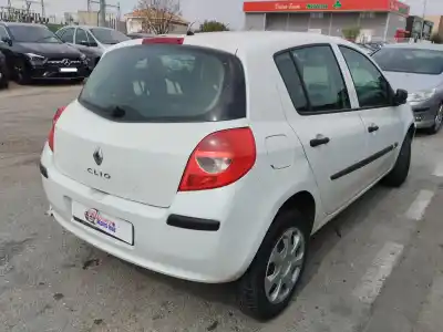 Veículo de Sucata renault clio iii authentique do ano 2008 alimentado k9k768