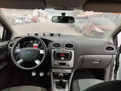 Veículo de Sucata ford focus berlina (cap) ambiente (d) do ano 2008 alimentado kkda