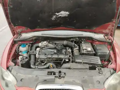 Veículo de Sucata seat leon (1p1) 1.9 tdi do ano 2006 alimentado bxe