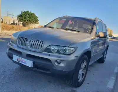 Veículo de Sucata BMW X5 (E53) 4.4 i do ano 2005 alimentado N62B44A