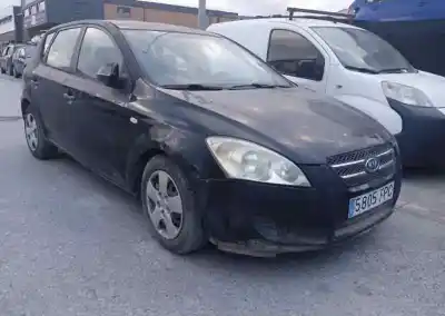 Veículo de Sucata KIA CEE´D 1.6 CRDi CAT do ano 2007 alimentado D4FB