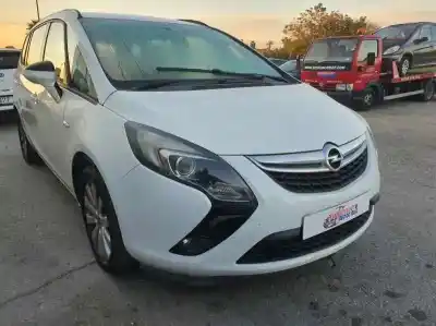 Здавання транспортного засобу opel zafira tourer 1.6 cdti dpf року 2015 потужний b16dth