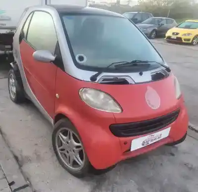 Veículo de Sucata smart coupe fortwo coupe 0.6 54 cv do ano 2001 alimentado m 160.910