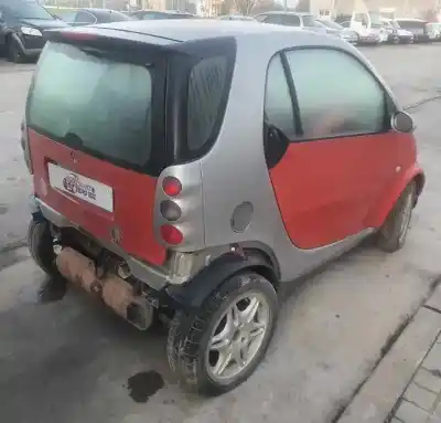 Veículo de Sucata smart coupe fortwo coupe 0.6 54 cv do ano 2001 alimentado m 160.910