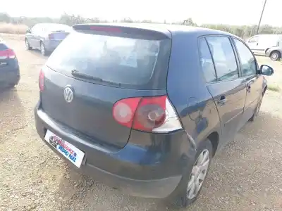 Veículo de Sucata volkswagen golf v (1k1) 1.9 tdi do ano 2004 alimentado bkc