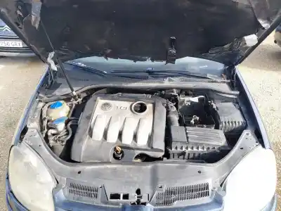 Verschrottungsfahrzeug VOLKSWAGEN GOLF V (1K1)  des Jahres 2004 angetrieben BKC
