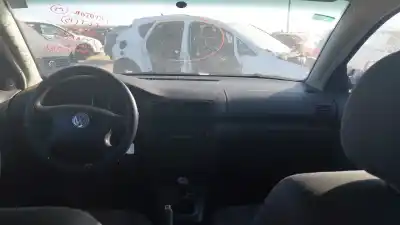 Veículo de Sucata VOLKSWAGEN PASSAT B5.5 (3B3)  do ano 2004 alimentado ALZ