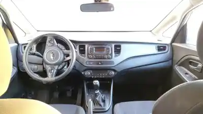Здавання транспортного засобу kia carens iv 1.7 crdi року 2018 потужний d4fd