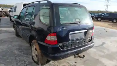Veicolo di demolizione mercedes-benz clase m (w163) ml 270 cdi (163.113) dell'anno 2004 alimentato om 612.963